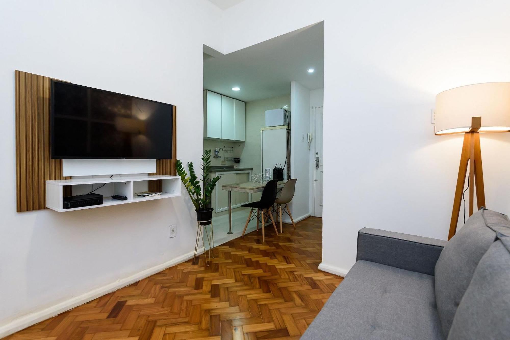 Apartamento Omar Do Rio - Jg 40/104: Ipanema, Internet 250mbps, Smart Tv, Workstation, 20m Do Metrô General Osório E A 500m Da De Ipanema Río de Janeiro